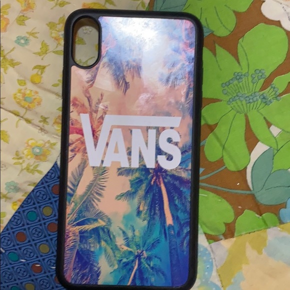 iPhone XS Max ‘Vans’ case - Picture 1 of 1